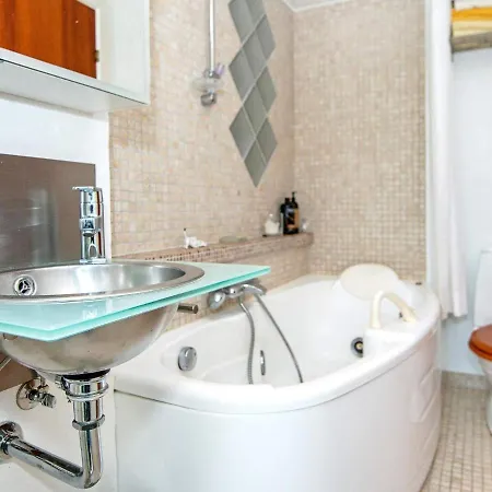 6 Person In Holiday home